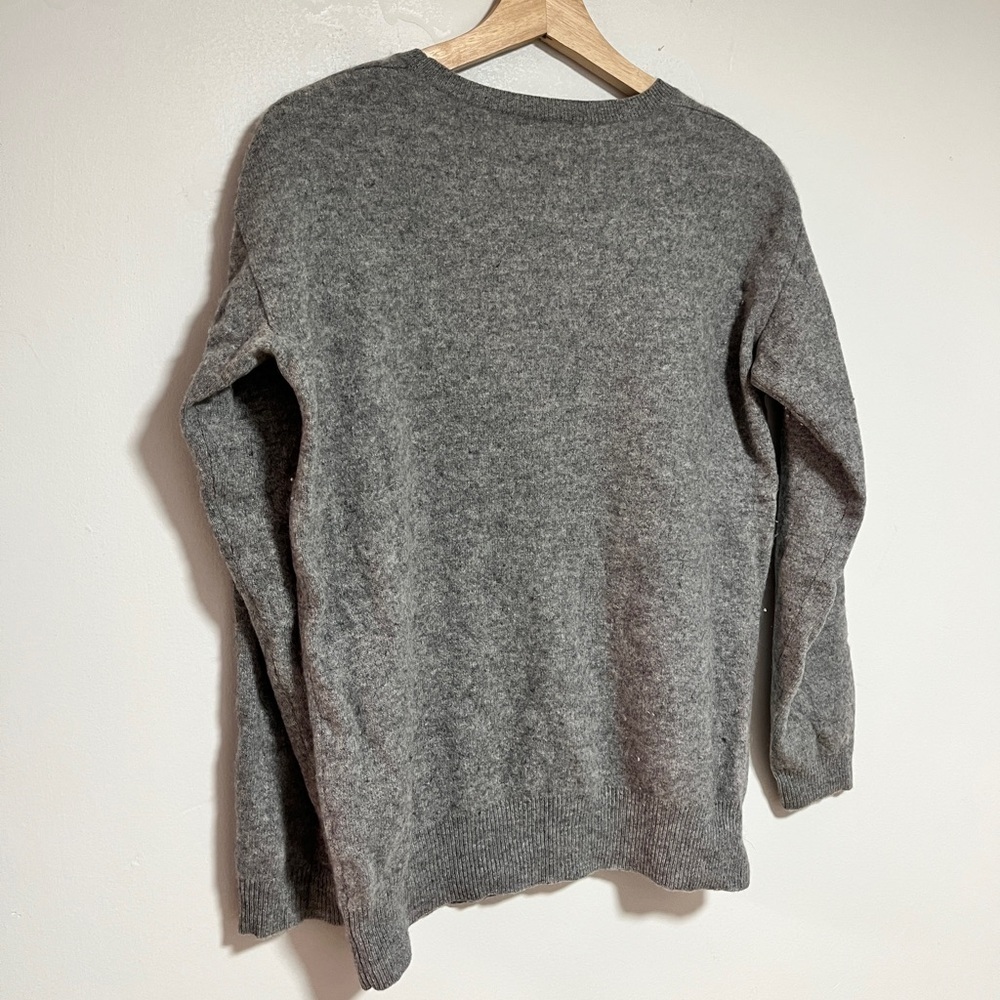 Gap 100% Cashmere Grey Sweater - Size Small - Picture 7 of 9